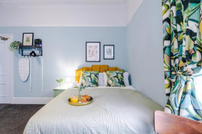 Victoria Park Studio 2 - Town Centre Gem, Free Parking, Netflix & Amazon Prime